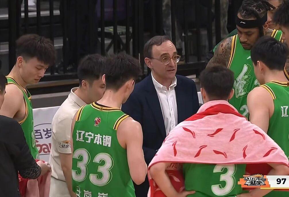 沃齐尼亚:能逼平西班牙很满意;我一辈子都在渴望这样的时刻