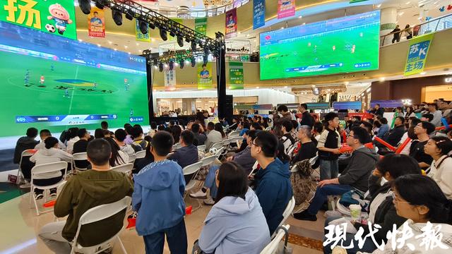 看傻了!日本亚运会2400名运动员住集装箱,当初画的饼全碎了?